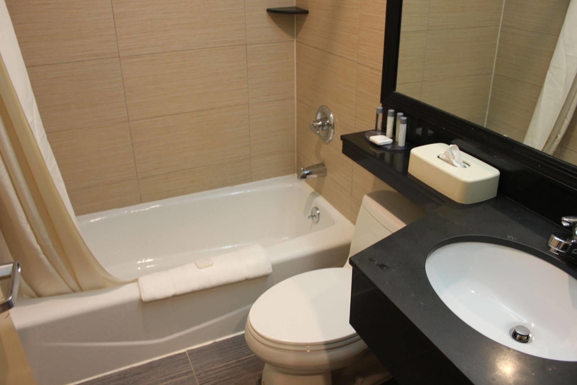 Bellerose Inn Luaran gambar