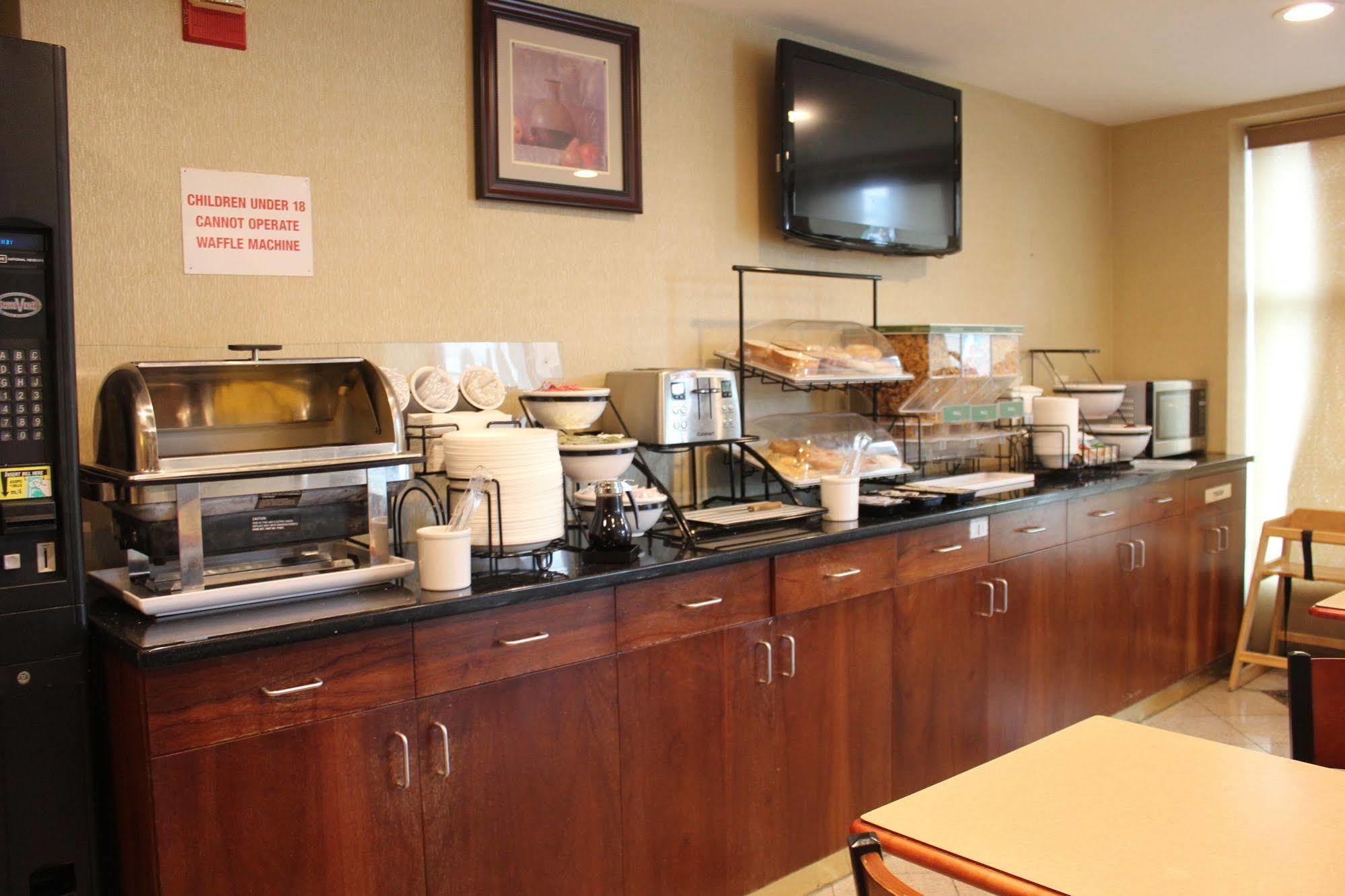 Bellerose Inn Luaran gambar